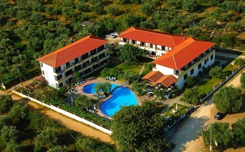 Letecká fotografie Natasa Hotelu v Řecku.