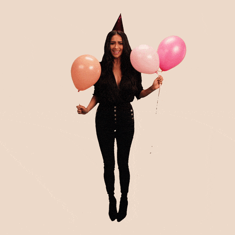 GIF přání k svátku taneček s balónky. 