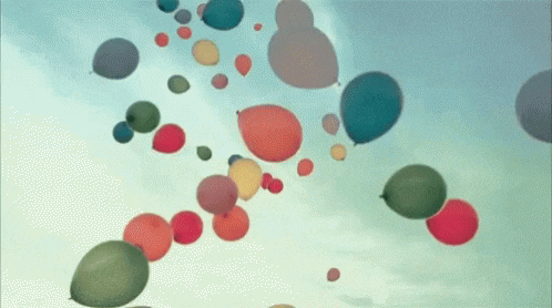 GIF přáníčko k svátku s balonky.