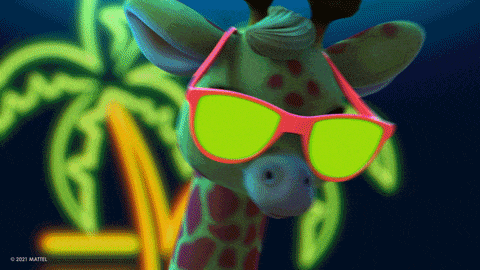 GIF blahopřání k svátku party barbie, žirafa a slon. 