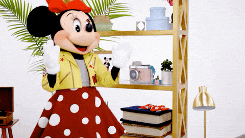 GIF blahopřání k jmeninám oslavující Minnie Mouse. 