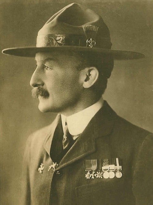 Fotografický portrét Roberta Badena-Powella
