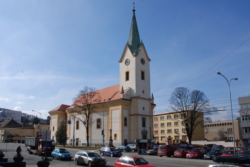 Kostel s názvem "Římskokatolická farnost Filipa a Jakuba Zlín". 