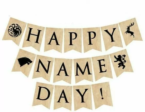 Hnědé kartičky s písmeny Happy name day!
